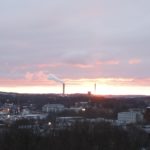Utsikt över Göteborgs hamninlopp från Ramberget vid solnedgång